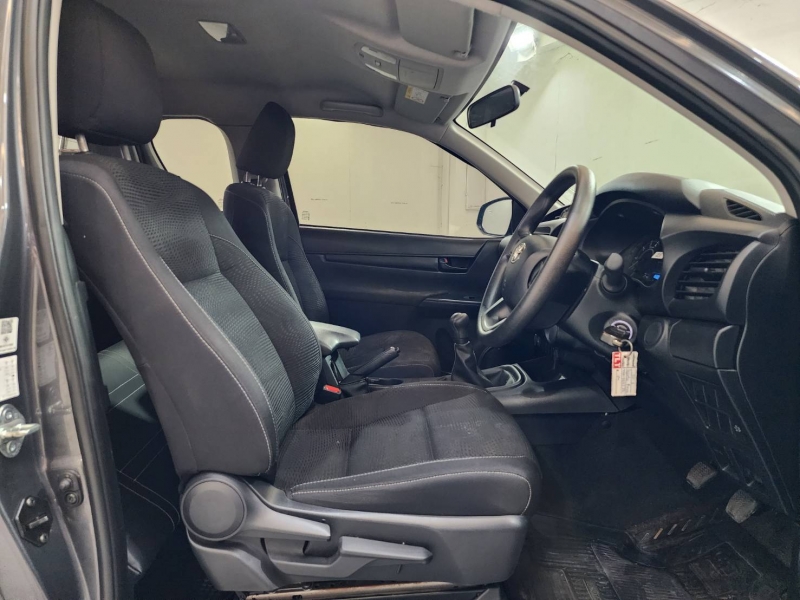 REVO SMART CAB 2.4 Z EDTION ENTRY M/T