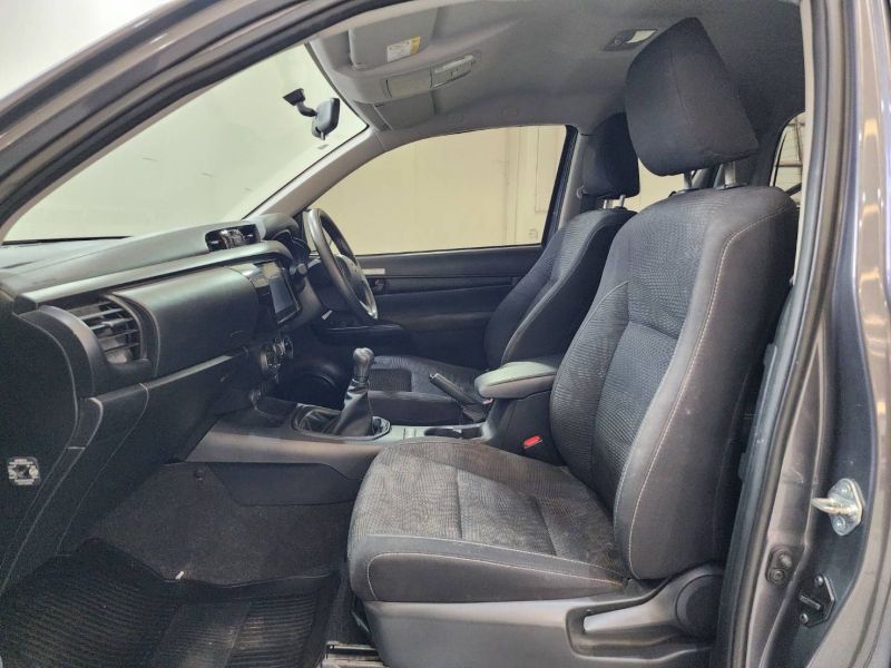 REVO SMART CAB 2.4 Z EDTION ENTRY M/T