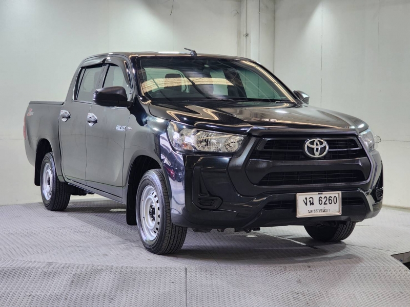 REVO D-CAB 2.4 ENTRY M/T