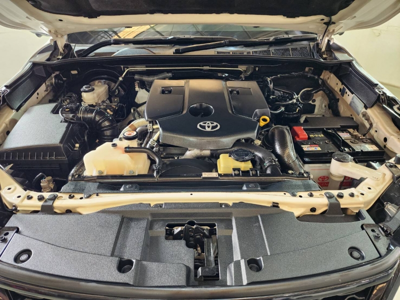 FORTUNER 2.4 Legender A/T