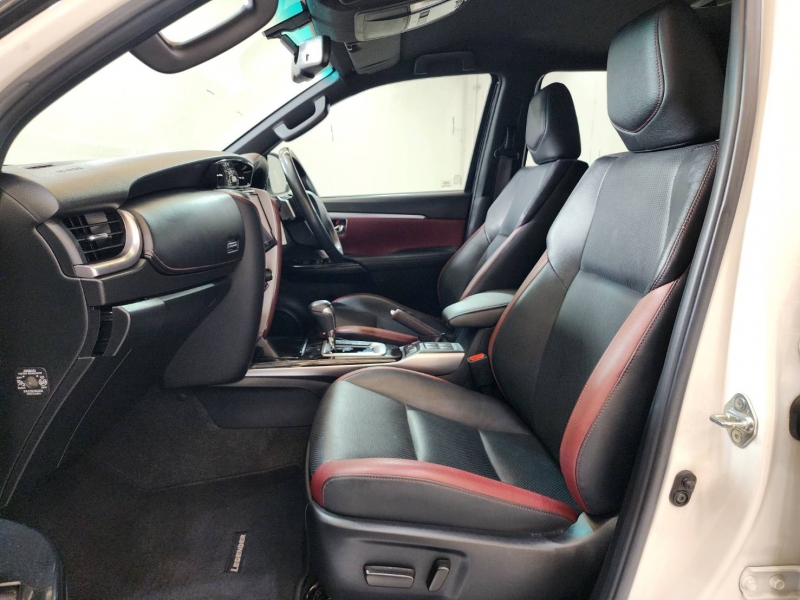 FORTUNER 2.4 Legender A/T