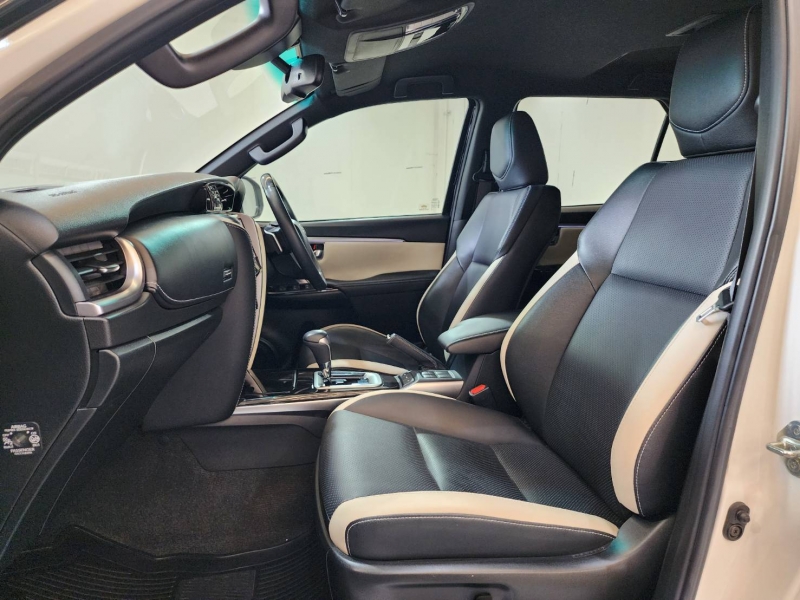 FORTUNER 2.8 Legender A/T