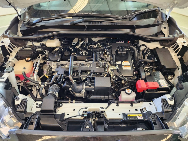 CROSS 1.8 HEV GR Sport A/T