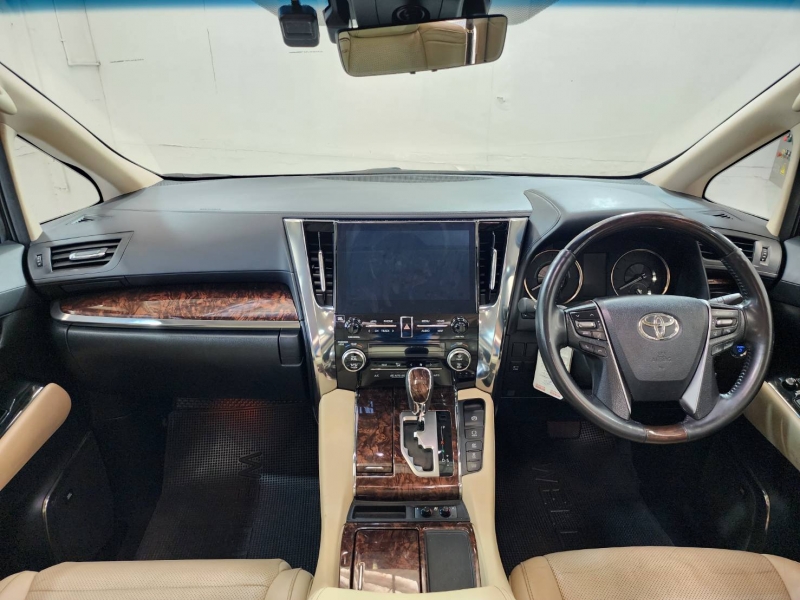 ALPHARD 2.5 HV A/T