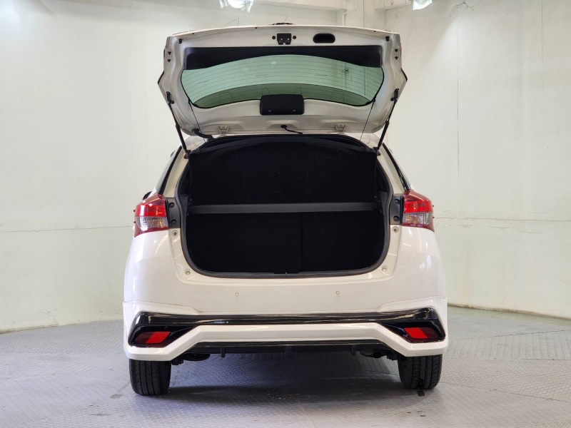 YARIS NEW 1.2 E A/T