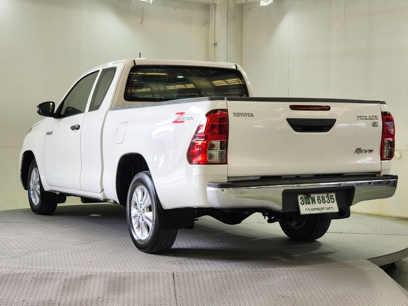 REVO SMART CAB 2.4 Z EDITION ENTRY A/T