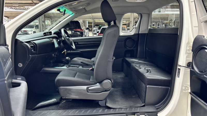REVO SMART CAB 2.4 Z EDITION ENTRY A/T