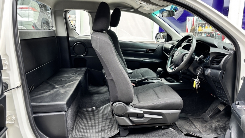 REVO SMART CAB 2.4 Z EDITION ENTRY A/T