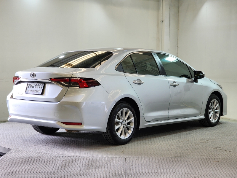 ALTIS NEW 1.6 G A/T