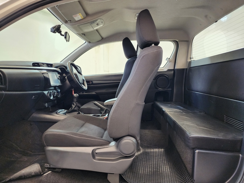 REVO SMART CAB 2.4 Z EDITION ENTRY M/T