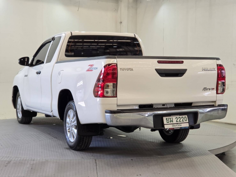 REVO SMART CAB 2.4 Z EDITION ENTRY M/T (หน้าใหม่)