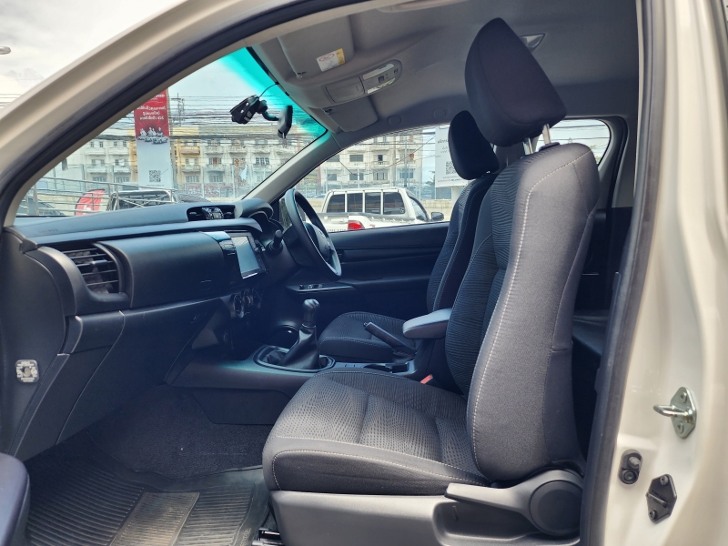 REVO SMART CAB 2.4 Z EDITION ENTRY M/T