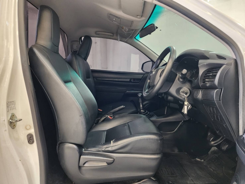 REVO SINGLE CAB 2.4 J+ M/T