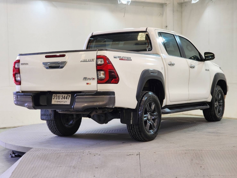 REVO D-CAB 2.4 ENTRY PRE A/T (หน้าใหม่)