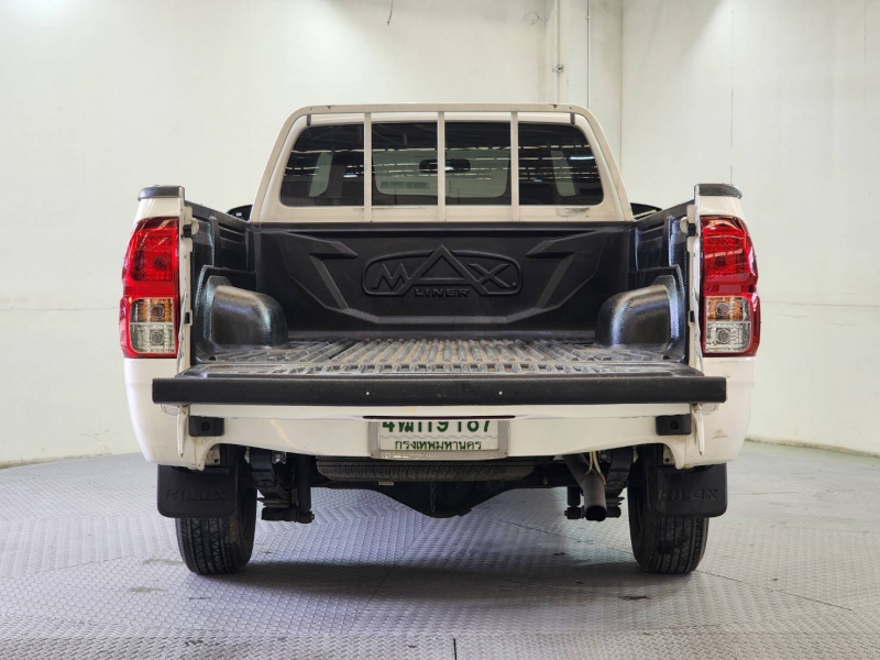 REVO SINGLE CAB 2.4 ENTRY M/T