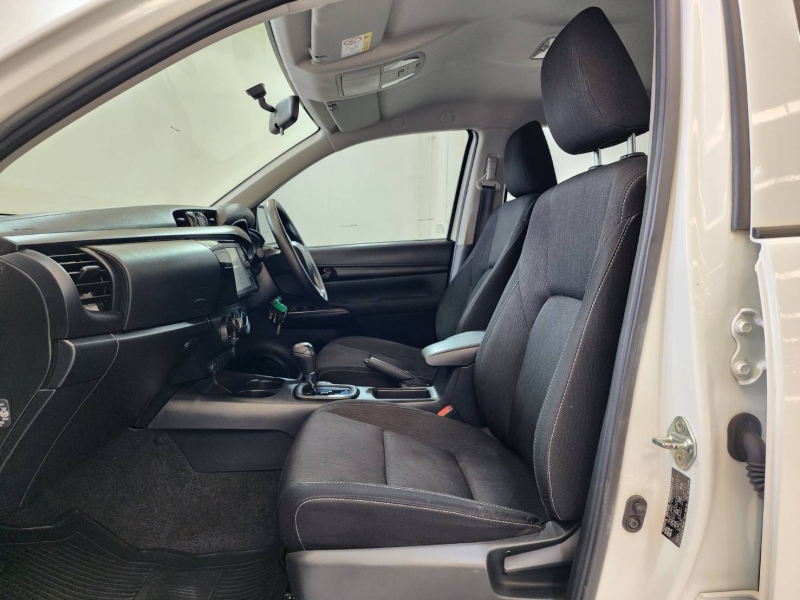 REVO D-CAB 2.4 Z EDTION ENTRY  A/T