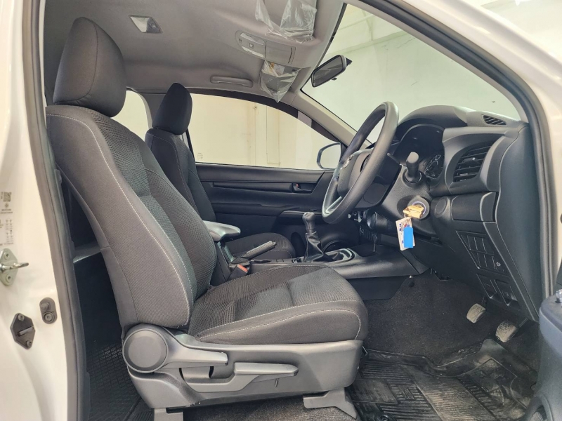 REVO SMART CAB 2.4 Z EDITION ENTRY M/T (หน้าใหม่)