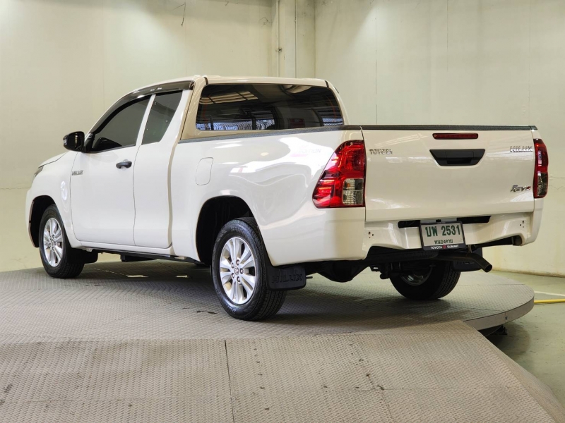 REVO SMART CAB 2.4 Z EDITION ENTRY M/T (หน้าใหม่)