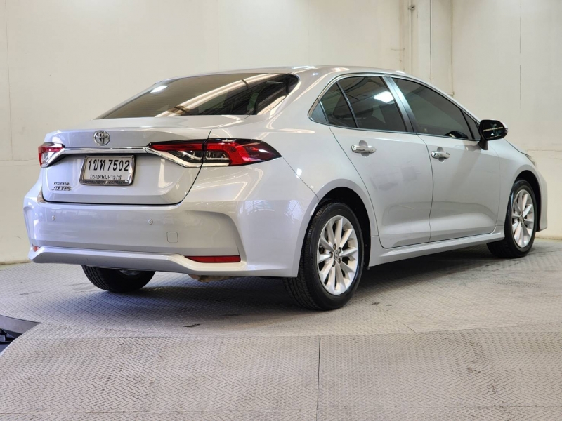 ALTIS NEW 1.6 G A/T