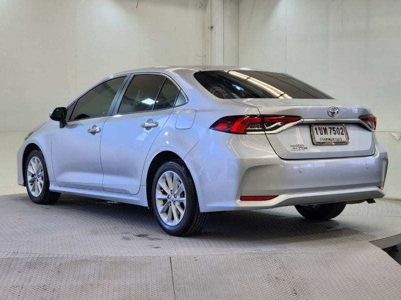 ALTIS NEW 1.6 G A/T