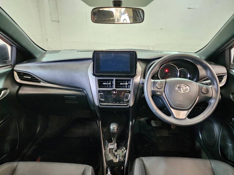 YARIS NEW 1.2 SMART A/T (หน้าใหม่)