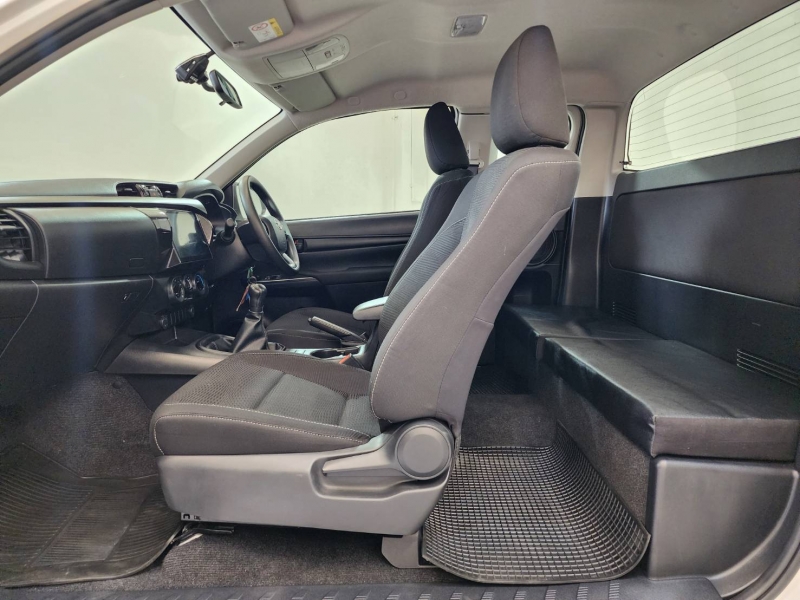 REVO SMART CAB 2.4 Z EDITION ENTRY M/T