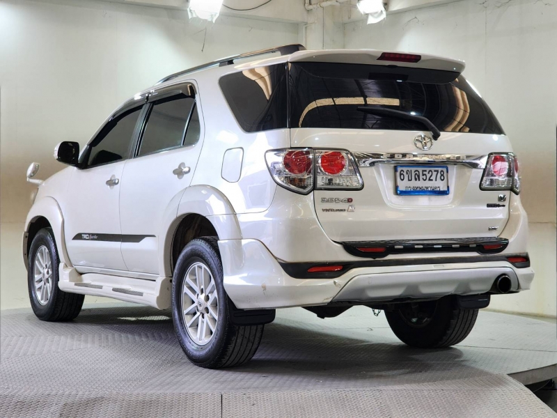 FORTUNER 3.0 V A/T