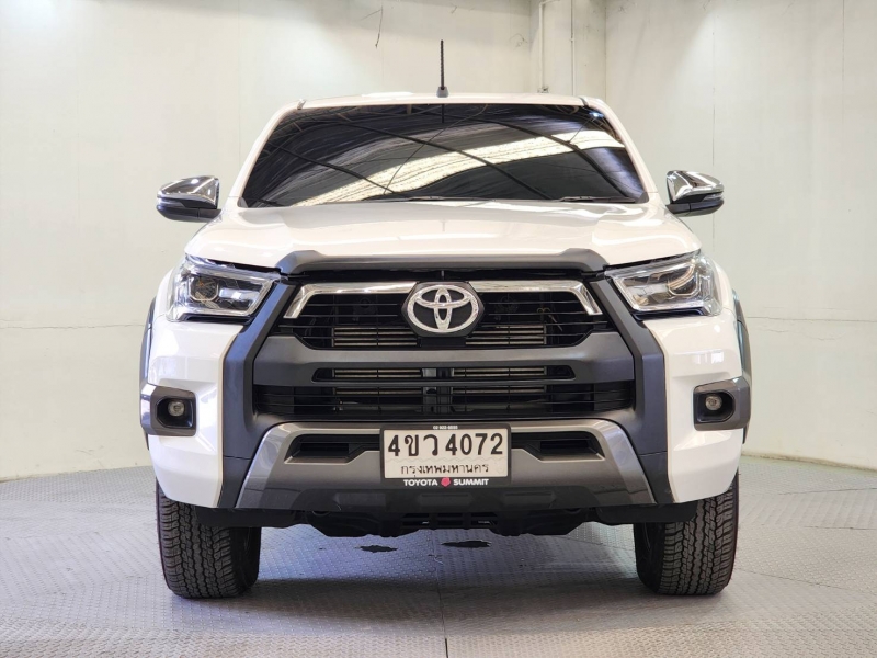 REVO D-CAB 2.4 ENTRY Pre M/T