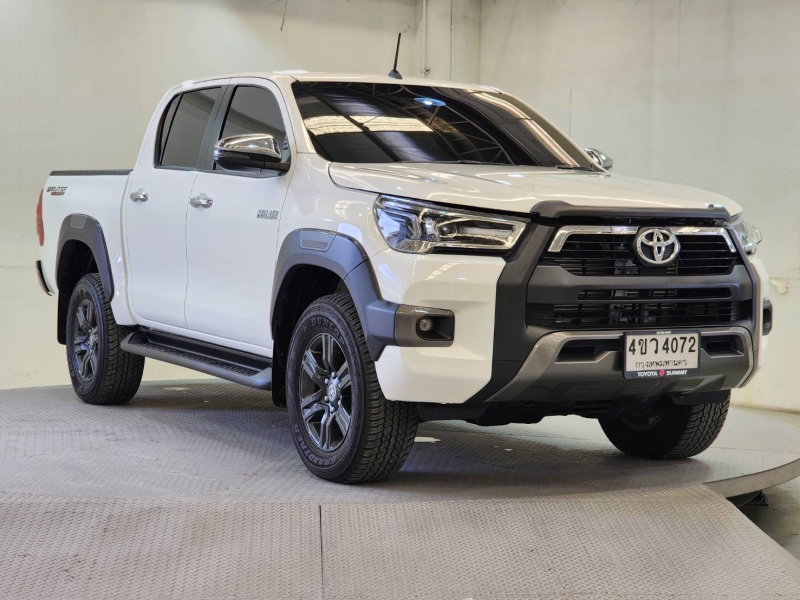 REVO D-CAB 2.4 ENTRY Pre M/T