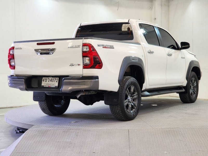 REVO D-CAB 2.4 ENTRY Pre M/T