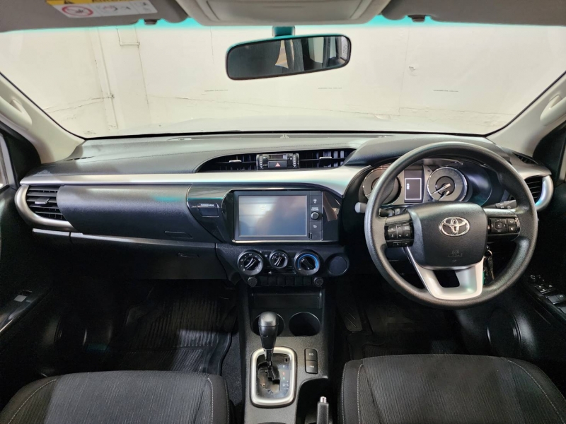 REVO D-CAB 2.4 ENTRY Pre A/T