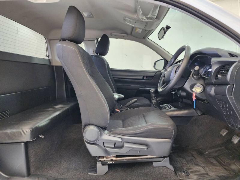 REVO SMART CAB 2.4 Z EDITION ENTRY M/T