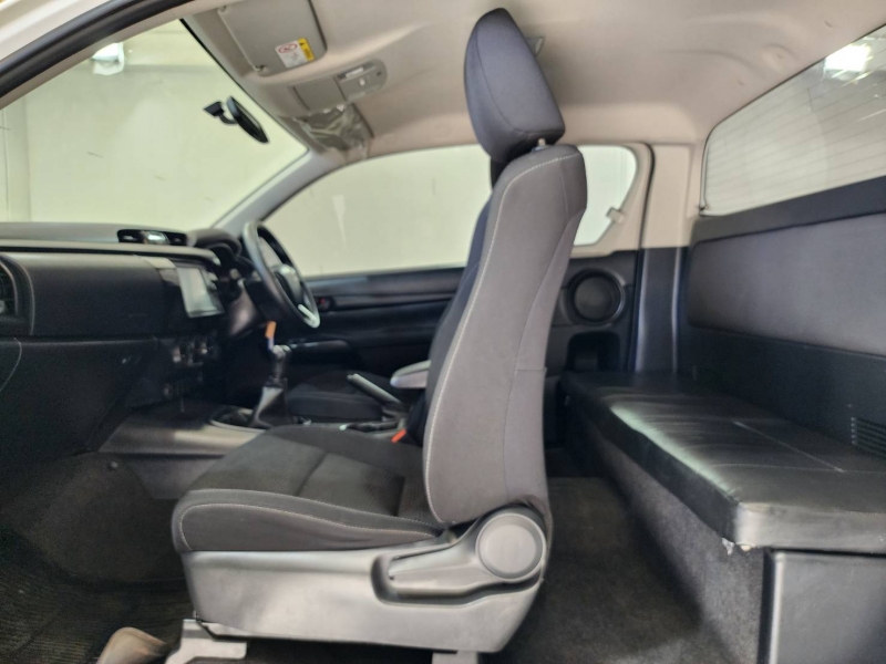 REVO SMART CAB 2.4 Z EDITION ENTRY M/T