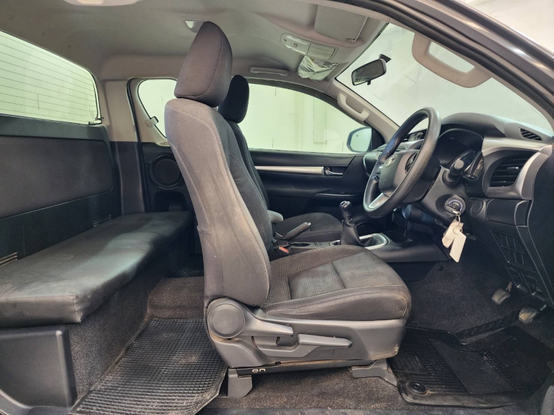 REVO SMART CAB 2.4 ENTRY PRE M/T