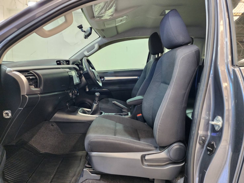 REVO SMART CAB 2.4 ENTRY PRE M/T