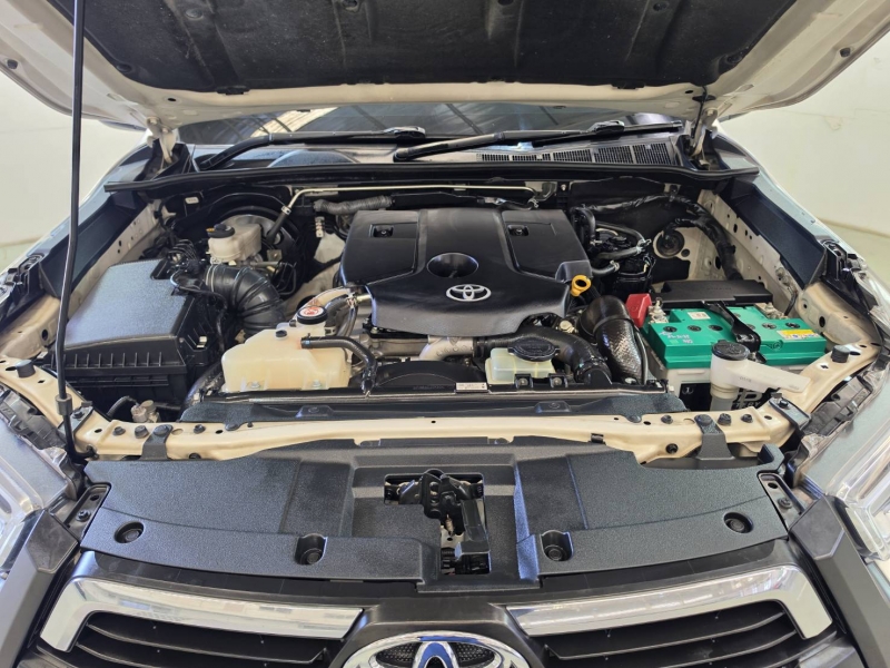REVO D-CAB 2.4  ENTRY Pre A/T