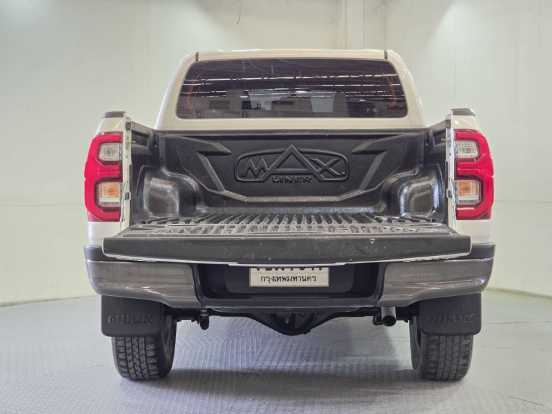 REVO D-CAB 2.4  ENTRY Pre A/T