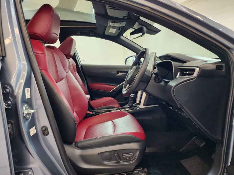 CROSS 1.8 HEV PREMIUM LUXURY A/T (Test Drive)
