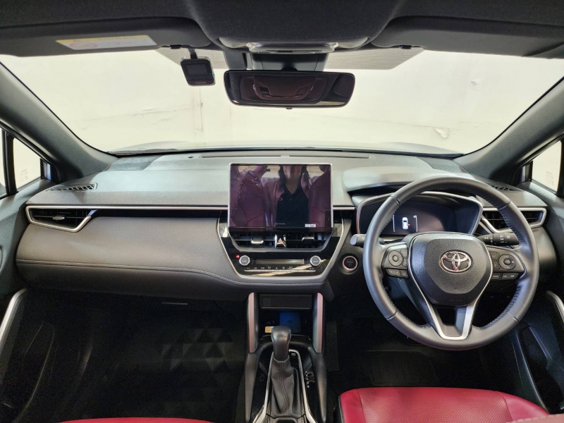 CROSS 1.8 HEV PREMIUM LUXURY A/T (Test Drive)