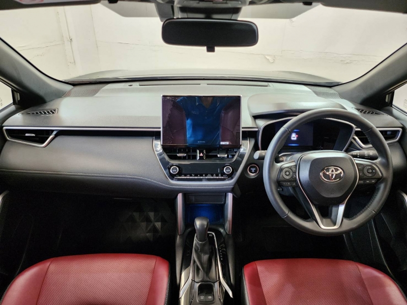 CROSS 1.8 HEV PREMIUM A/T (Test Drive)