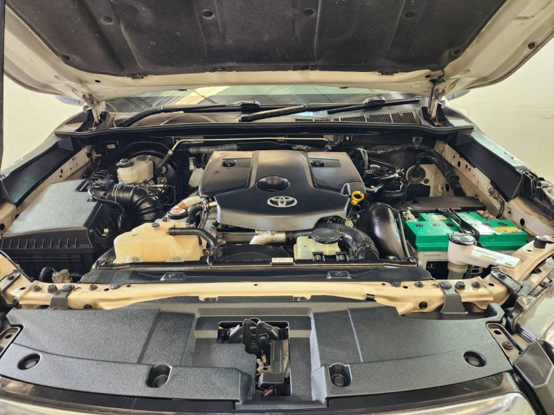 REVO D-CAB 2.4 ENTRY Pre A/T