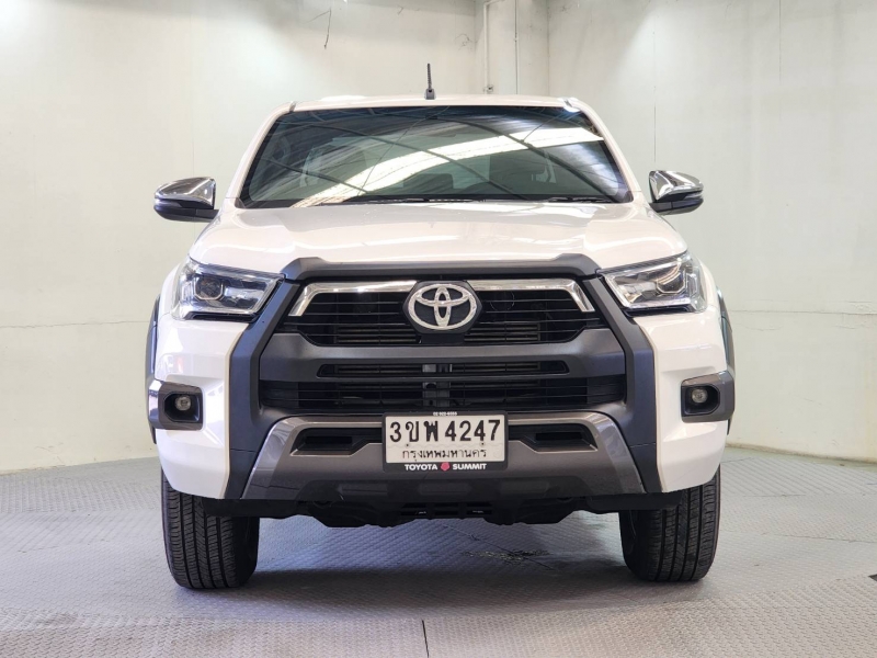 REVO D-CAB 2.4 ENTRY Pre A/T