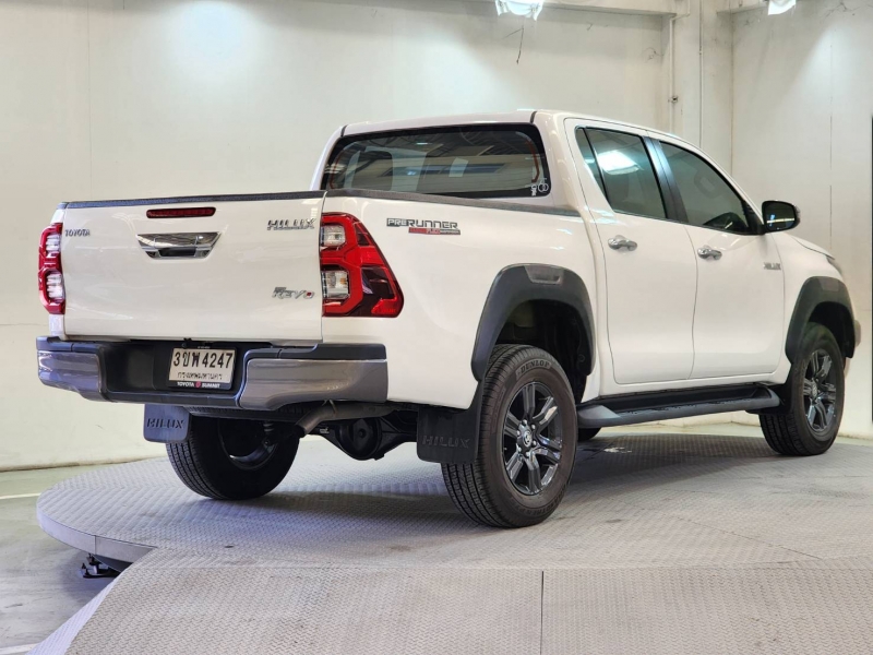 REVO D-CAB 2.4 ENTRY Pre A/T