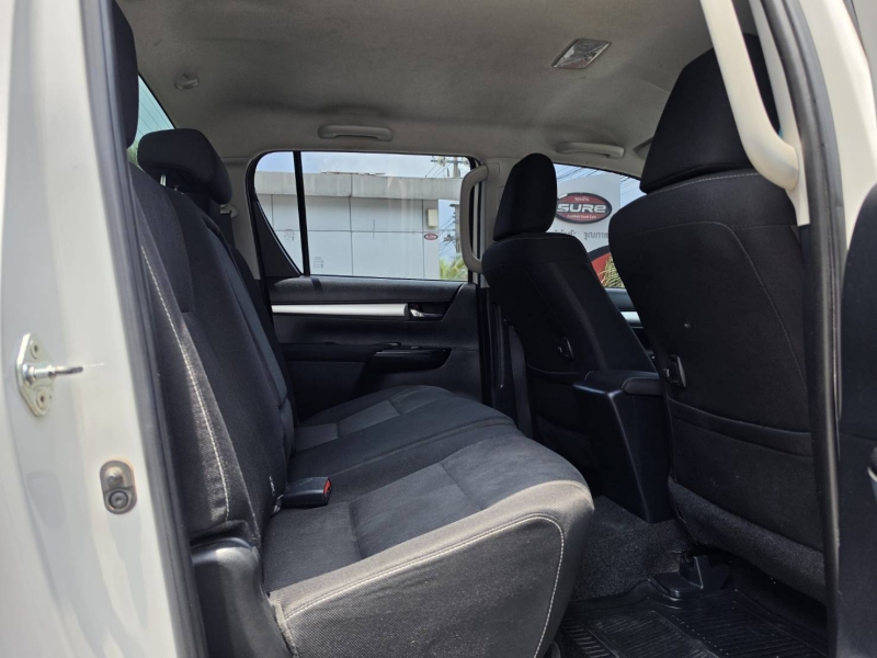 REVO D- CAB 2.4  ENTRY Pre A/T