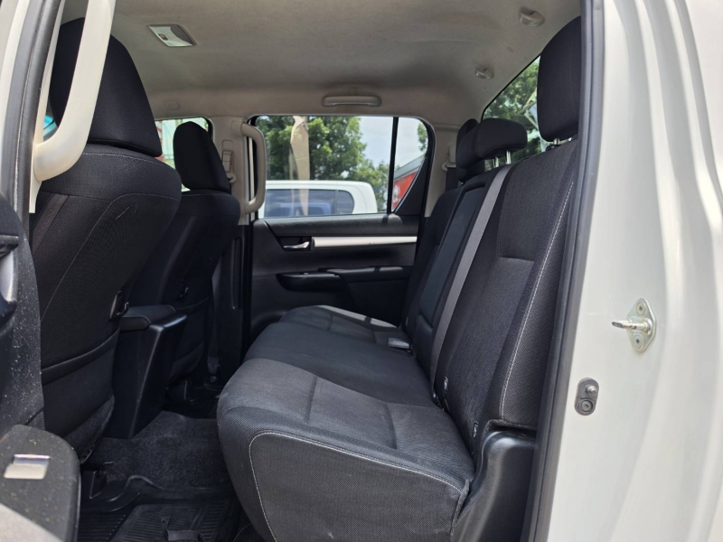 REVO D- CAB 2.4  ENTRY Pre A/T