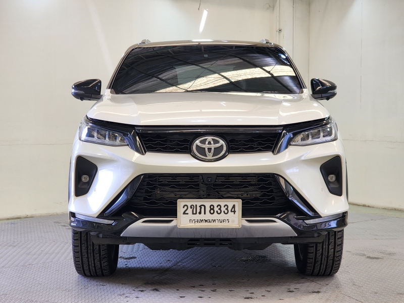 FORTUNER 2.4 Legender A/T