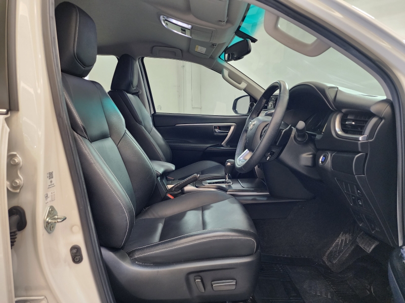 FORTUNER 2.4 V A/T