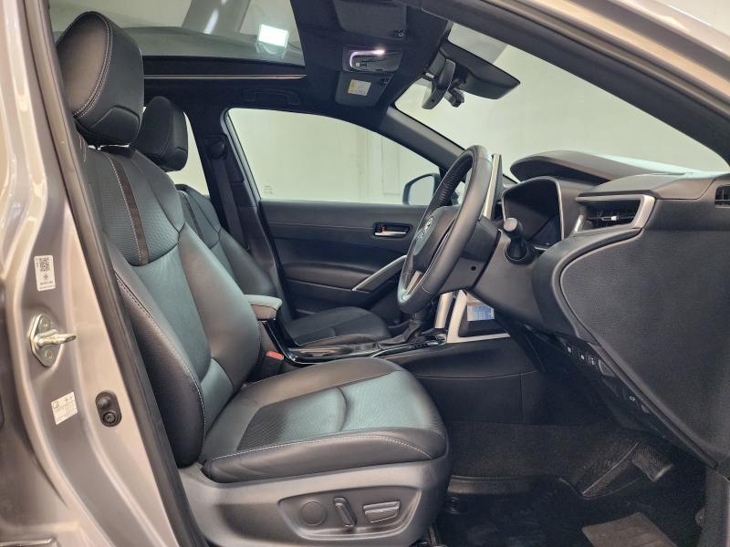 CROSS 1.8 HEV Premium Luxury A/T  (Test Drive )