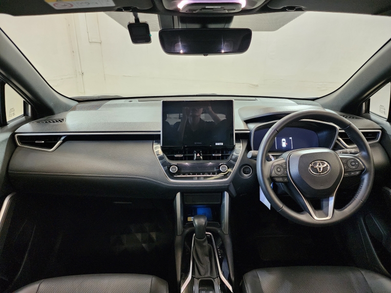 CROSS 1.8 HEV Premium Luxury A/T  (Test Drive )