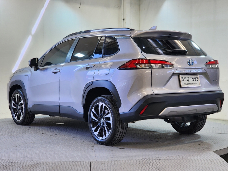 CROSS 1.8 HEV Premium Luxury A/T  (Test Drive )